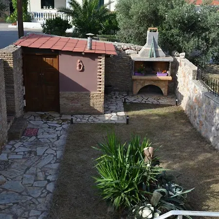 οιανθη Landhaus Galaxídhion